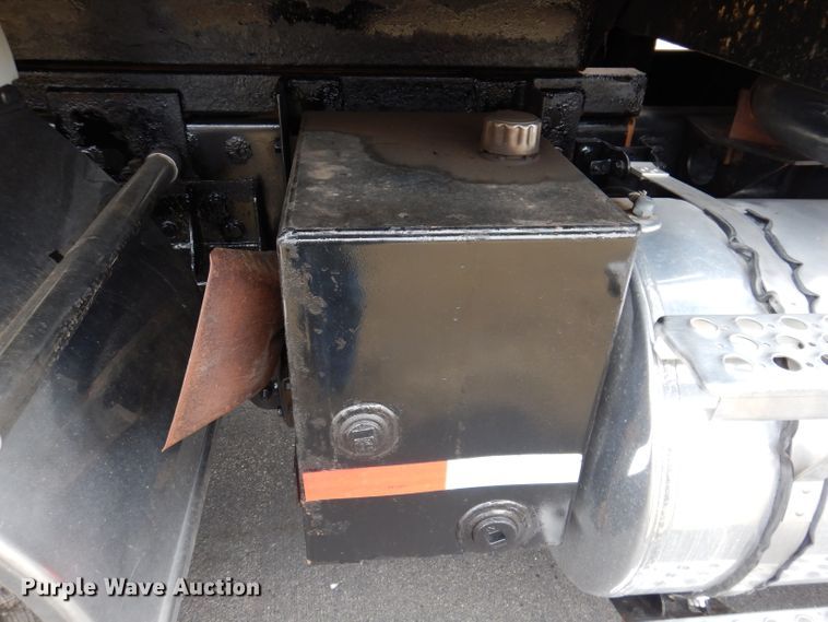 image for item JK9450 2003 Kenworth T800  dump truck