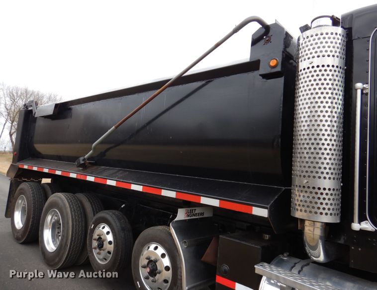 image for item JK9450 2003 Kenworth T800  dump truck