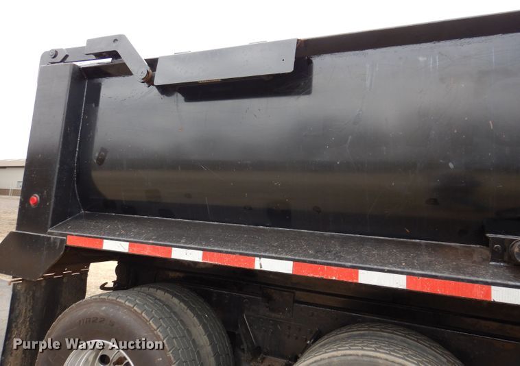 image for item JK9450 2003 Kenworth T800  dump truck