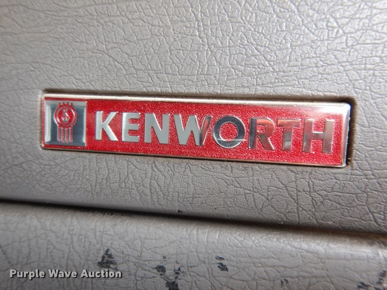 image for item JK9450 2003 Kenworth T800  dump truck