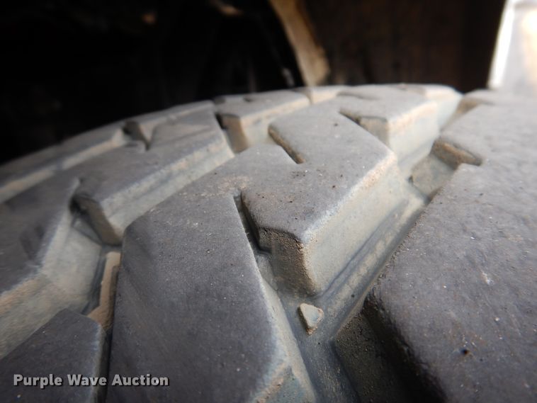 image for item JK9450 2003 Kenworth T800  dump truck