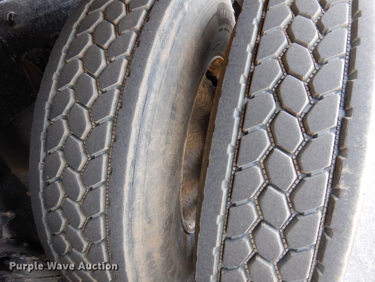 image for item JK9450 2003 Kenworth T800  dump truck