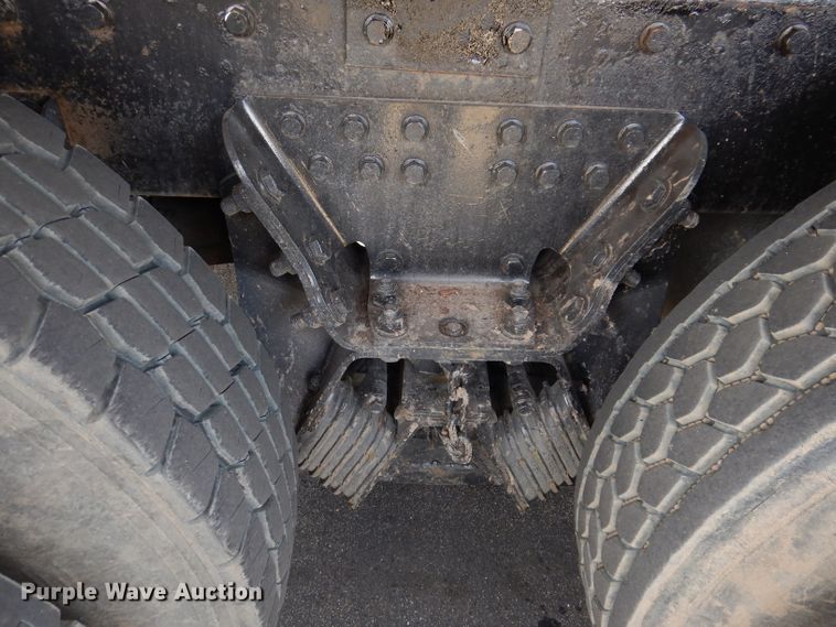 image for item JK9450 2003 Kenworth T800  dump truck