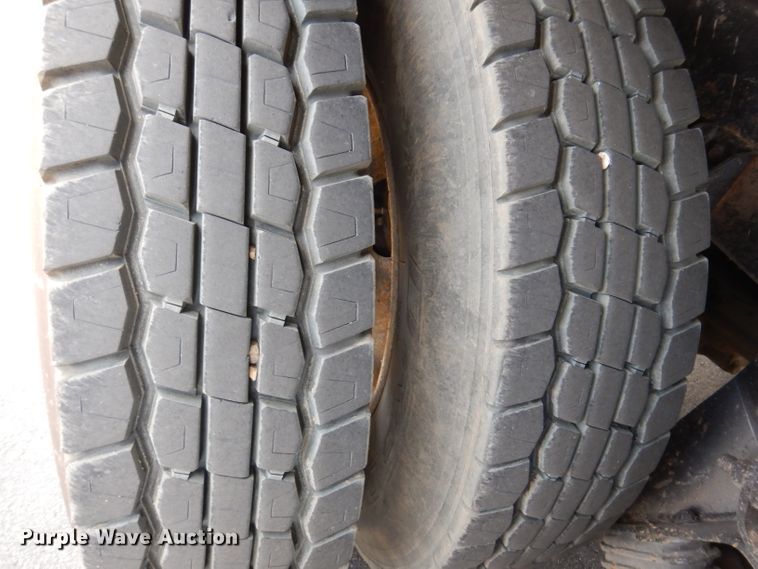 image for item JK9450 2003 Kenworth T800  dump truck