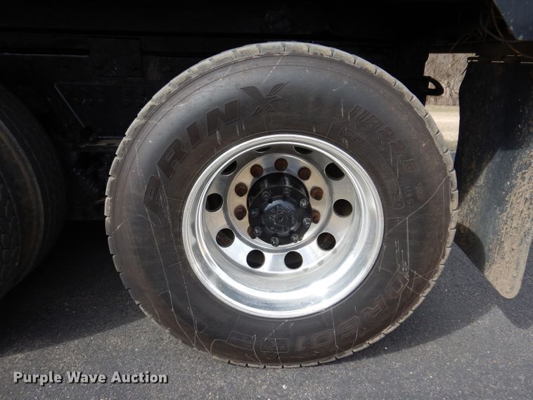 image for item JK9450 2003 Kenworth T800  dump truck