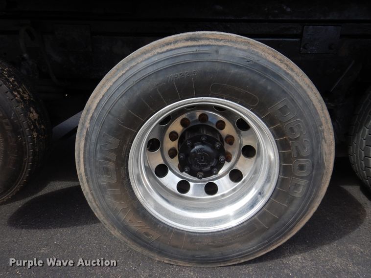 image for item JK9450 2003 Kenworth T800  dump truck