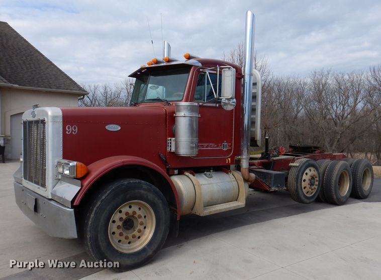 image for item JK9451 1997 Peterbilt 379  semi truck