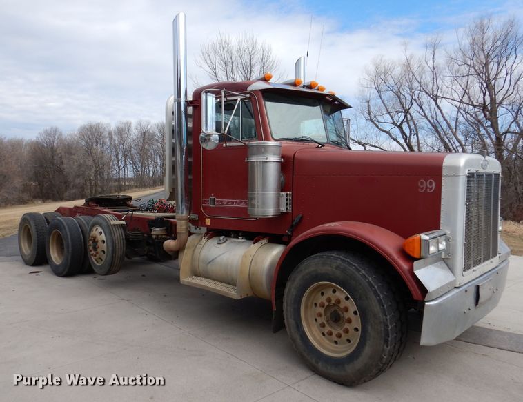 image for item JK9451 1997 Peterbilt 379  semi truck