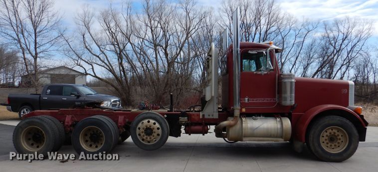 image for item JK9451 1997 Peterbilt 379  semi truck