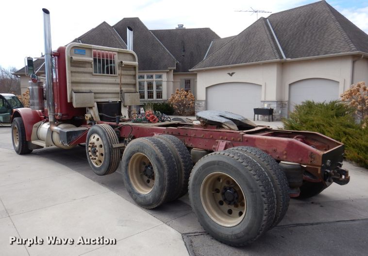 image for item JK9451 1997 Peterbilt 379  semi truck