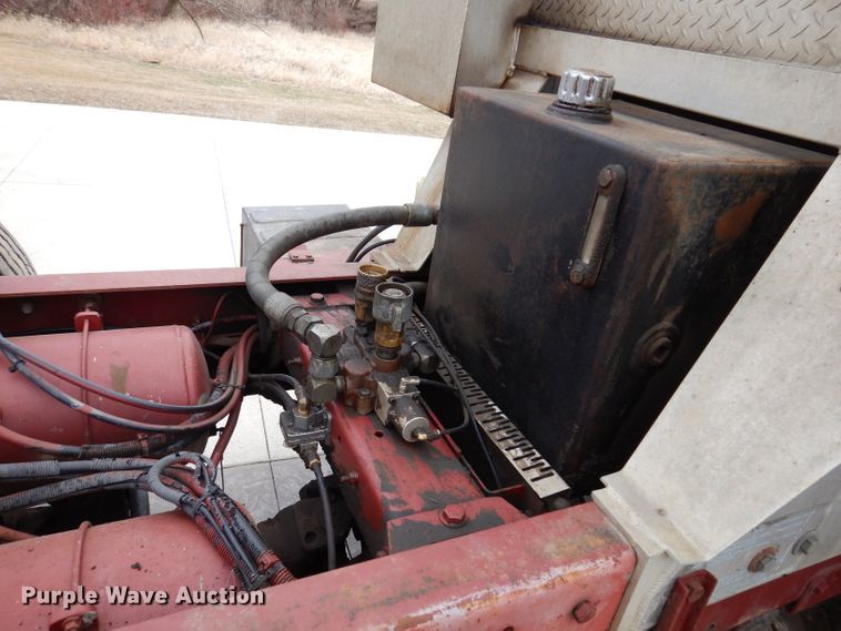 image for item JK9451 1997 Peterbilt 379  semi truck