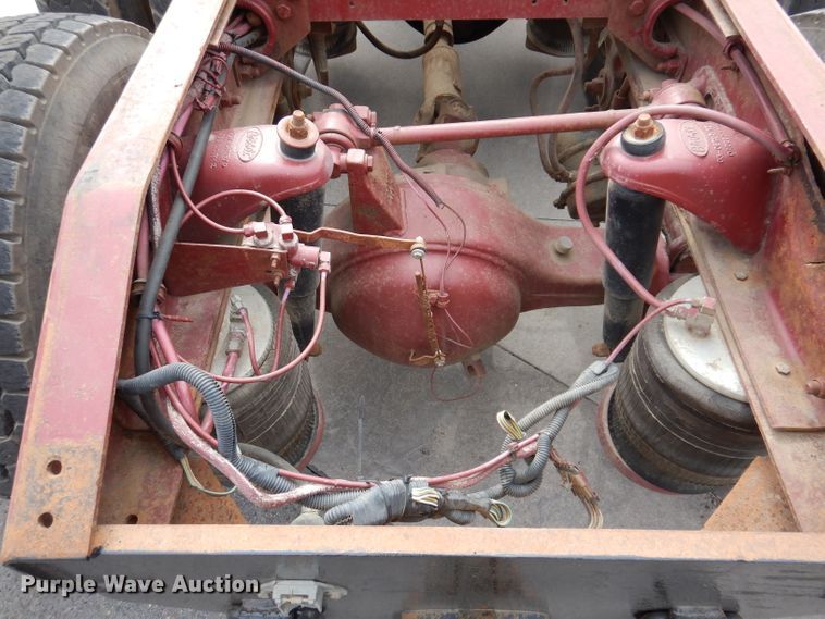 image for item JK9451 1997 Peterbilt 379  semi truck