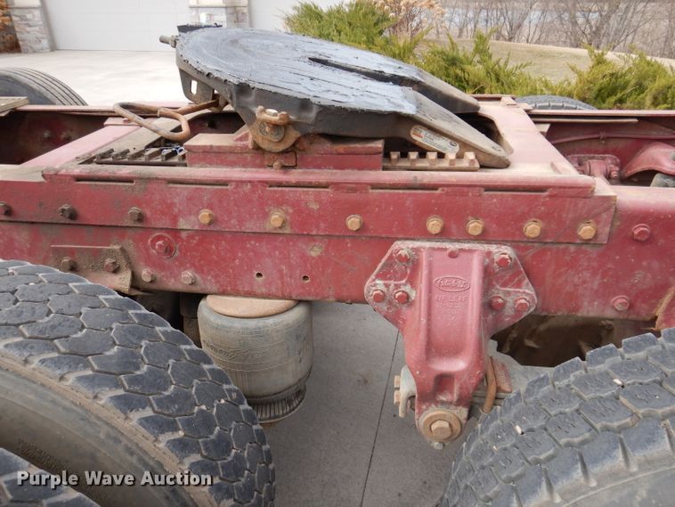 image for item JK9451 1997 Peterbilt 379  semi truck