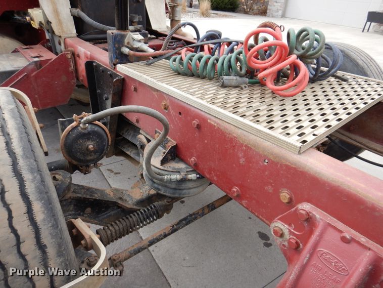 image for item JK9451 1997 Peterbilt 379  semi truck