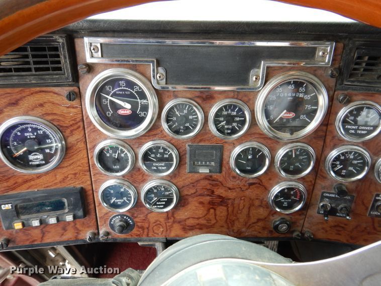 image for item JK9451 1997 Peterbilt 379  semi truck