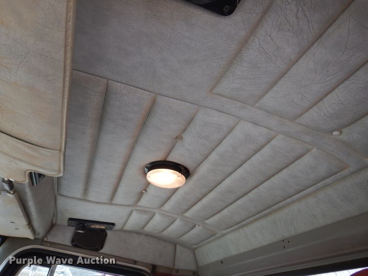 image for item JK9451 1997 Peterbilt 379  semi truck