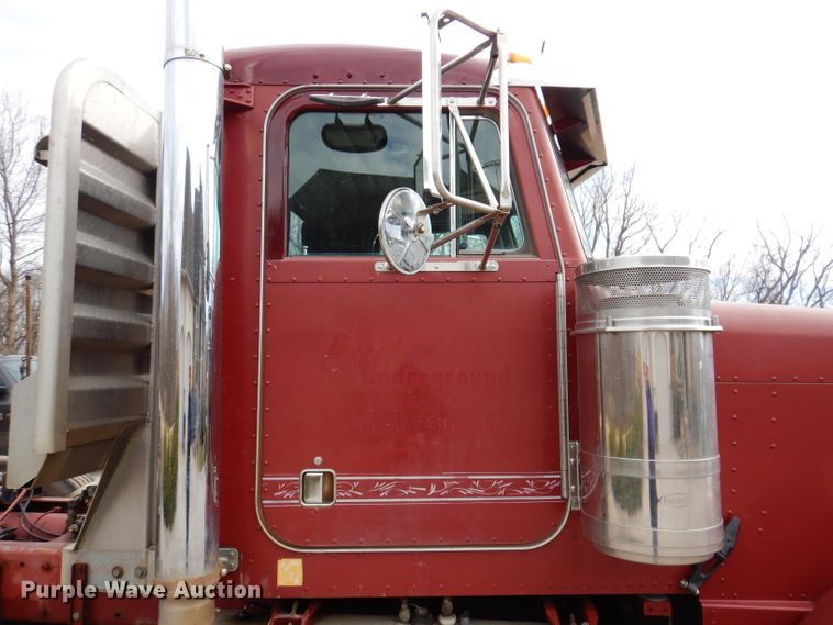 image for item JK9451 1997 Peterbilt 379  semi truck