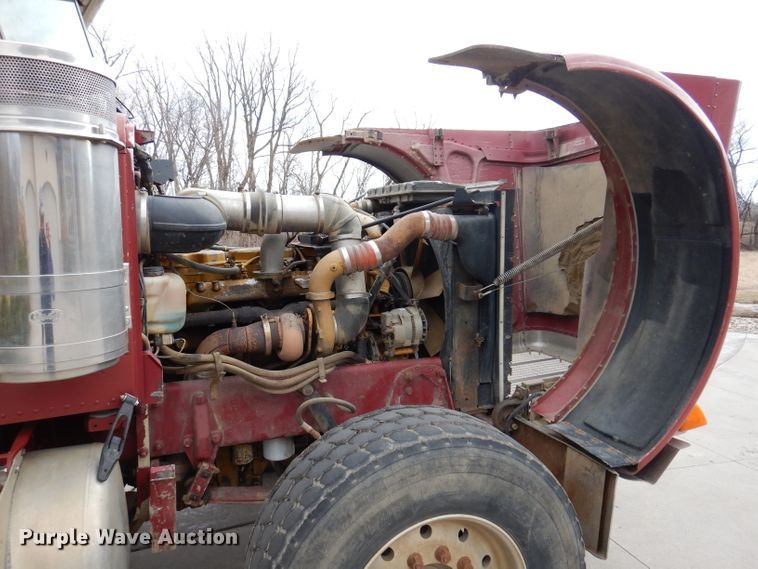 image for item JK9451 1997 Peterbilt 379  semi truck