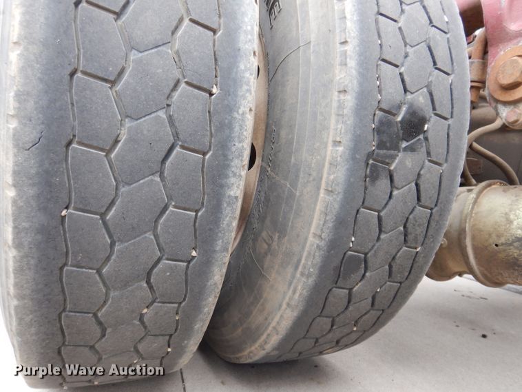 image for item JK9451 1997 Peterbilt 379  semi truck