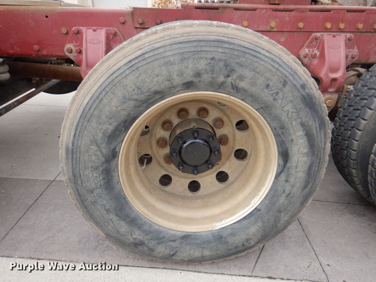 image for item JK9451 1997 Peterbilt 379  semi truck