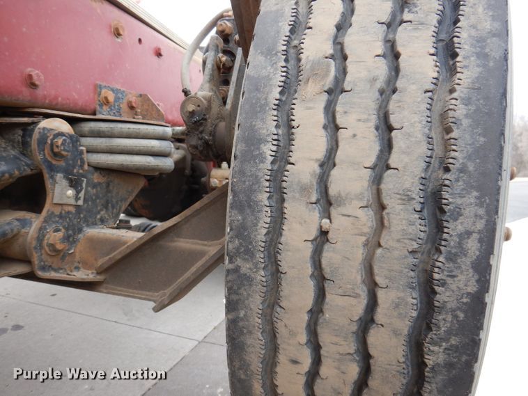 image for item JK9451 1997 Peterbilt 379  semi truck