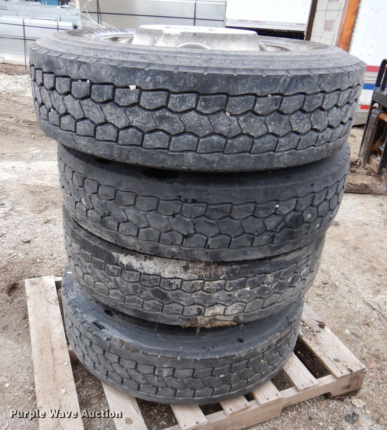 (4) tires and wheels in West Des Moines, IA Item JK9459 sold Purple