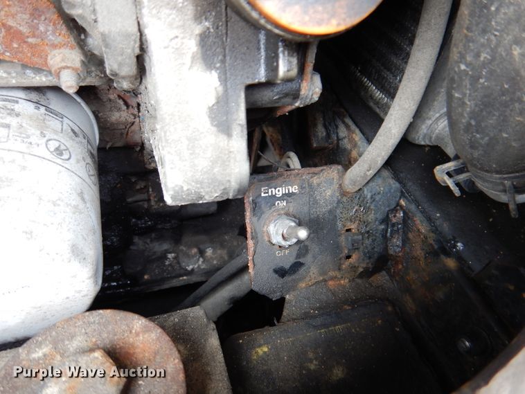 image for item JK9466 2011 Kenworth T600  semi truck