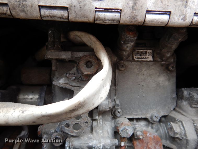 image for item JK9466 2011 Kenworth T600  semi truck