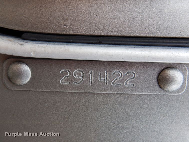 image for item JK9466 2011 Kenworth T600  semi truck