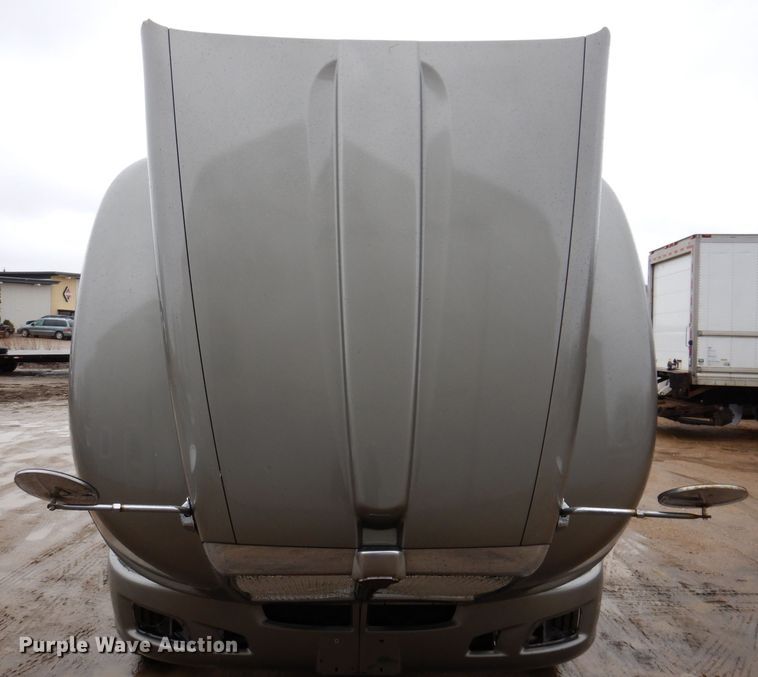 image for item JK9466 2011 Kenworth T600  semi truck