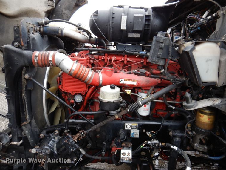 image for item JK9466 2011 Kenworth T600  semi truck