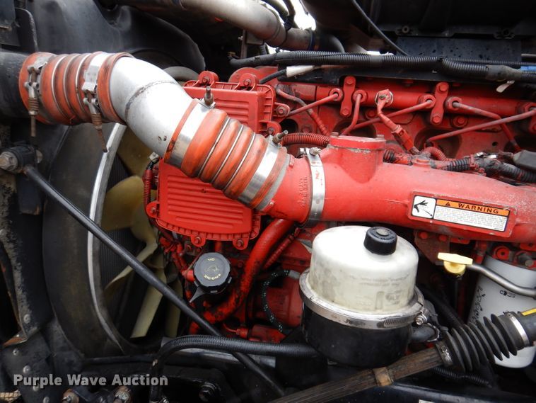 image for item JK9466 2011 Kenworth T600  semi truck