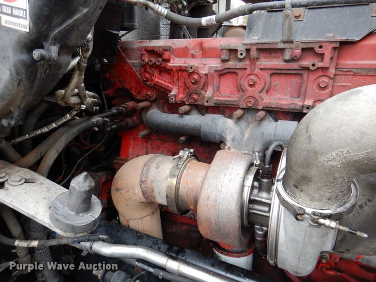 image for item JK9466 2011 Kenworth T600  semi truck