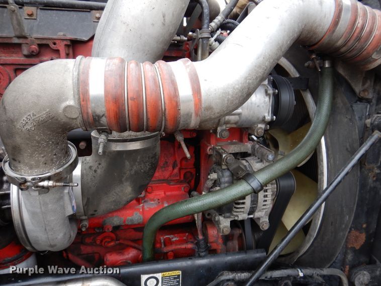 image for item JK9466 2011 Kenworth T600  semi truck