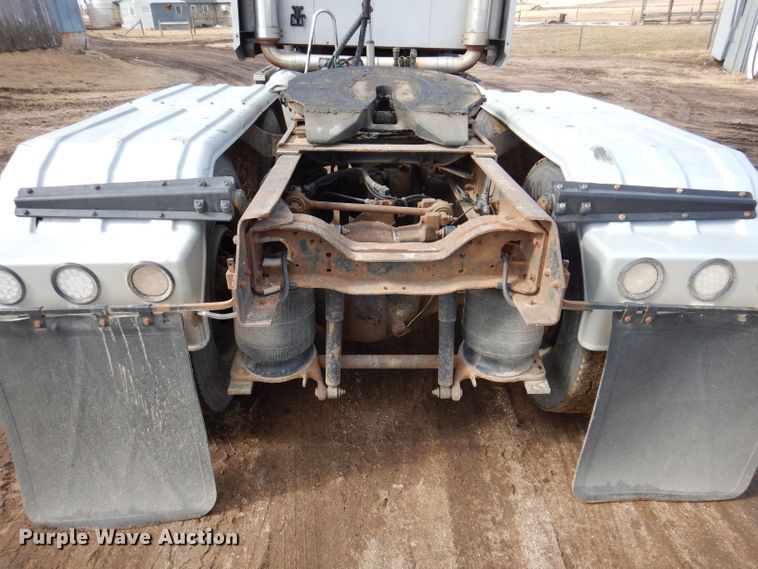 image for item JK9469 1993 Mack CH613  semi truck