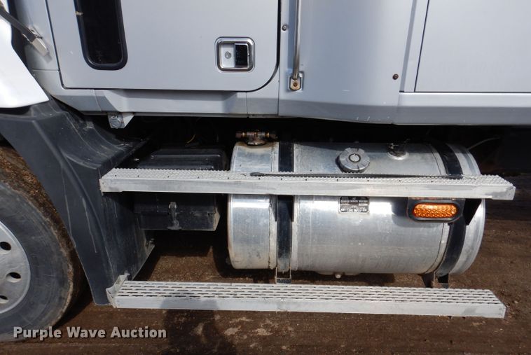 image for item JK9469 1993 Mack CH613  semi truck