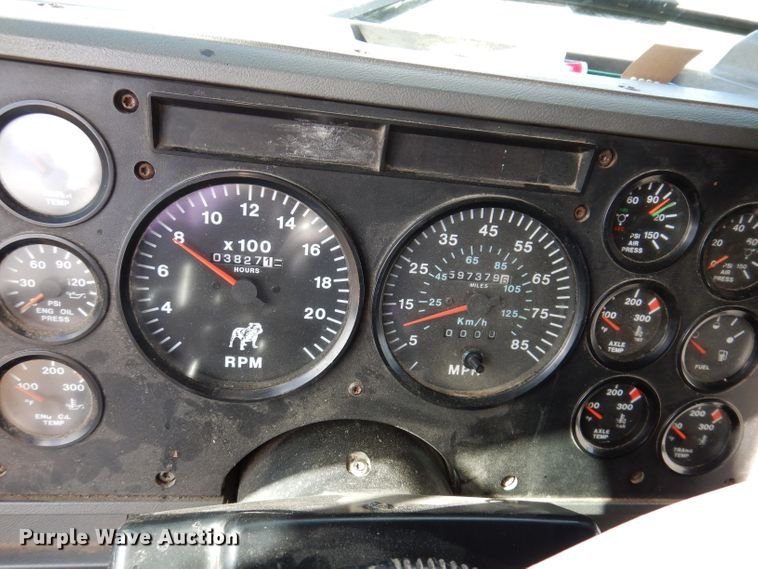 image for item JK9469 1993 Mack CH613  semi truck