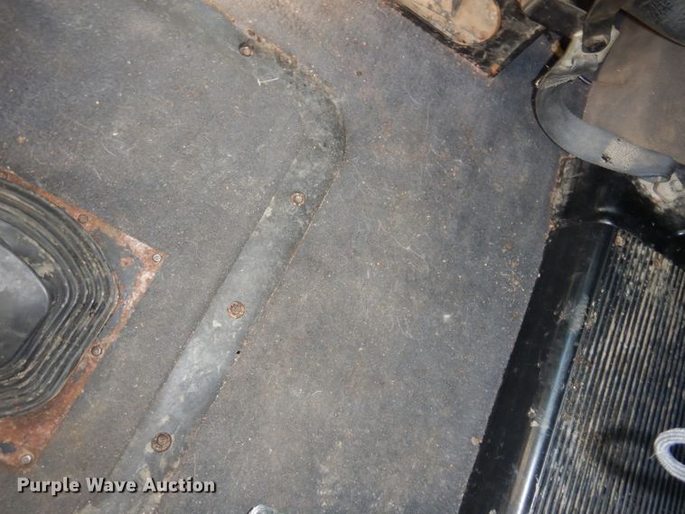 image for item JK9469 1993 Mack CH613  semi truck