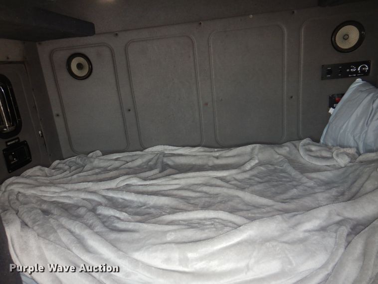 image for item JK9469 1993 Mack CH613  semi truck