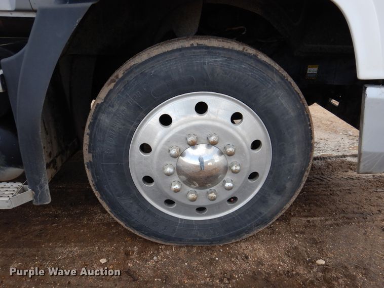 image for item JK9469 1993 Mack CH613  semi truck