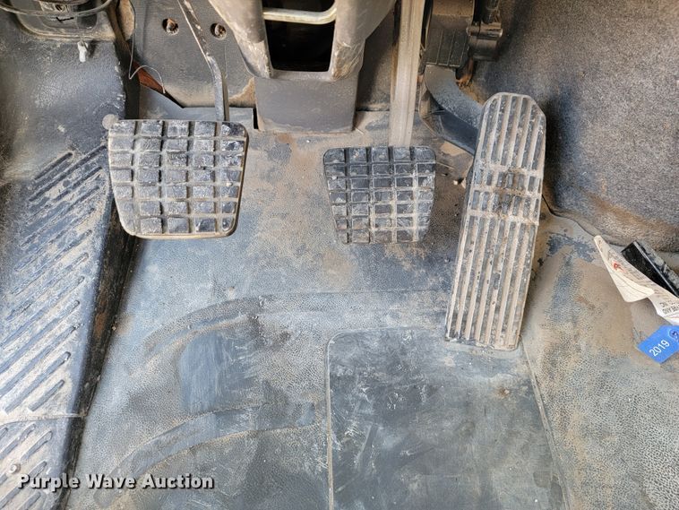 image for item JL9689 2010 Freightliner Business Class M2  truck cab and chassis