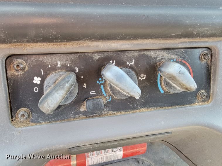 image for item JL9689 2010 Freightliner Business Class M2  truck cab and chassis