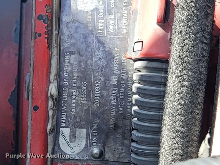 image for item JL9689 2010 Freightliner Business Class M2  truck cab and chassis