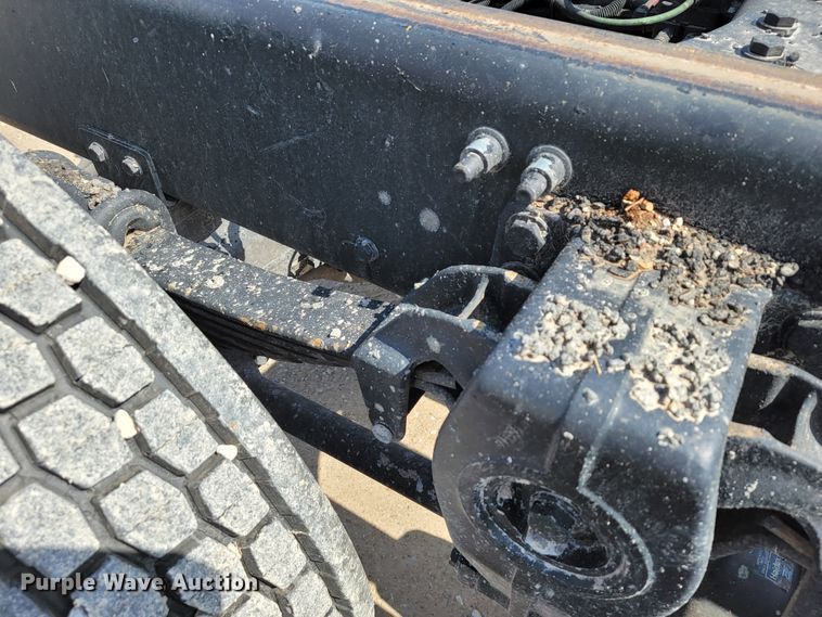 image for item JL9689 2010 Freightliner Business Class M2  truck cab and chassis