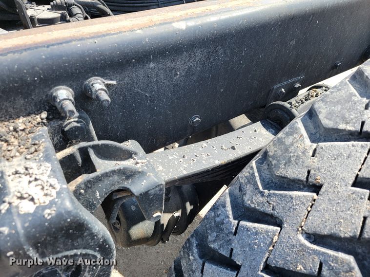 image for item JL9689 2010 Freightliner Business Class M2  truck cab and chassis