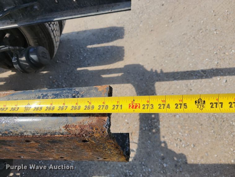 image for item JL9689 2010 Freightliner Business Class M2  truck cab and chassis