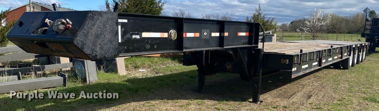 image for item JN9273 2009 Neville  oilfield trailer