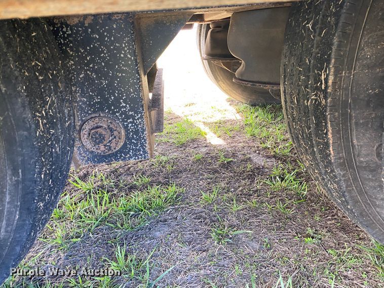 image for item JN9273 2009 Neville  oilfield trailer