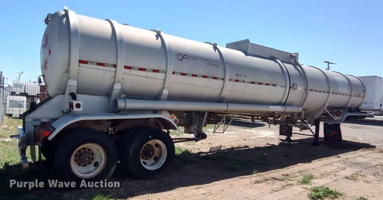 image for item JO9539 1994 Trailmaster Tanks  tank trailer