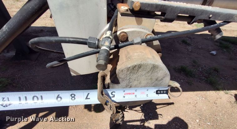 image for item JO9539 1994 Trailmaster Tanks  tank trailer